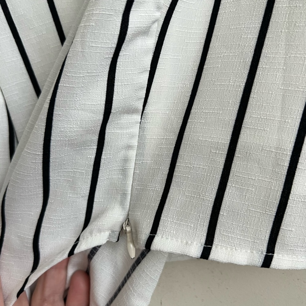 Lucy Paris Cropped Tie Top - Picture 3 of 4